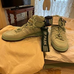 Ivy Park Mens IVP Forum MID Green Tint size 14